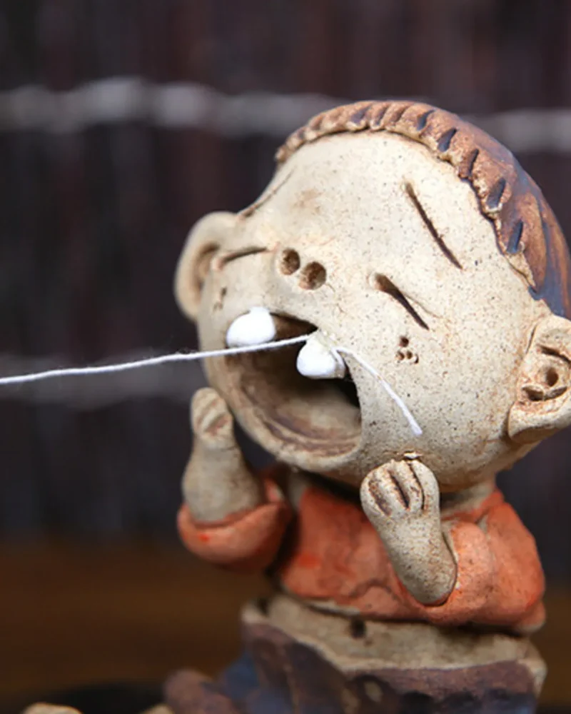 Alternative view of Korean Tooth Fairy Day Figurine